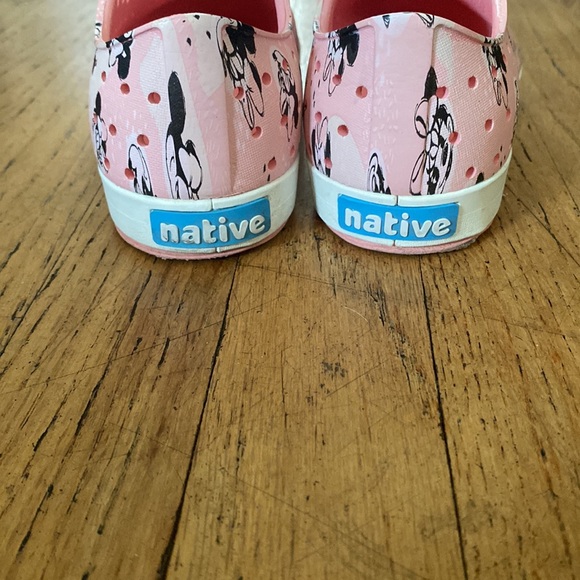 Native pink Minnie Mouse shoes - Picture 6 of 8